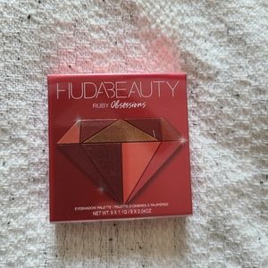 Huda Beauty Ruby Obsessions